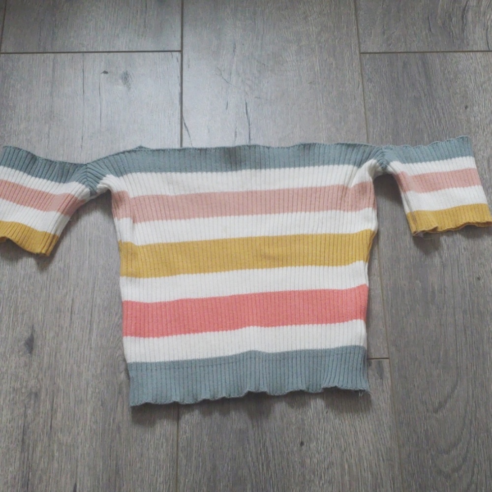 Stripped strapless top